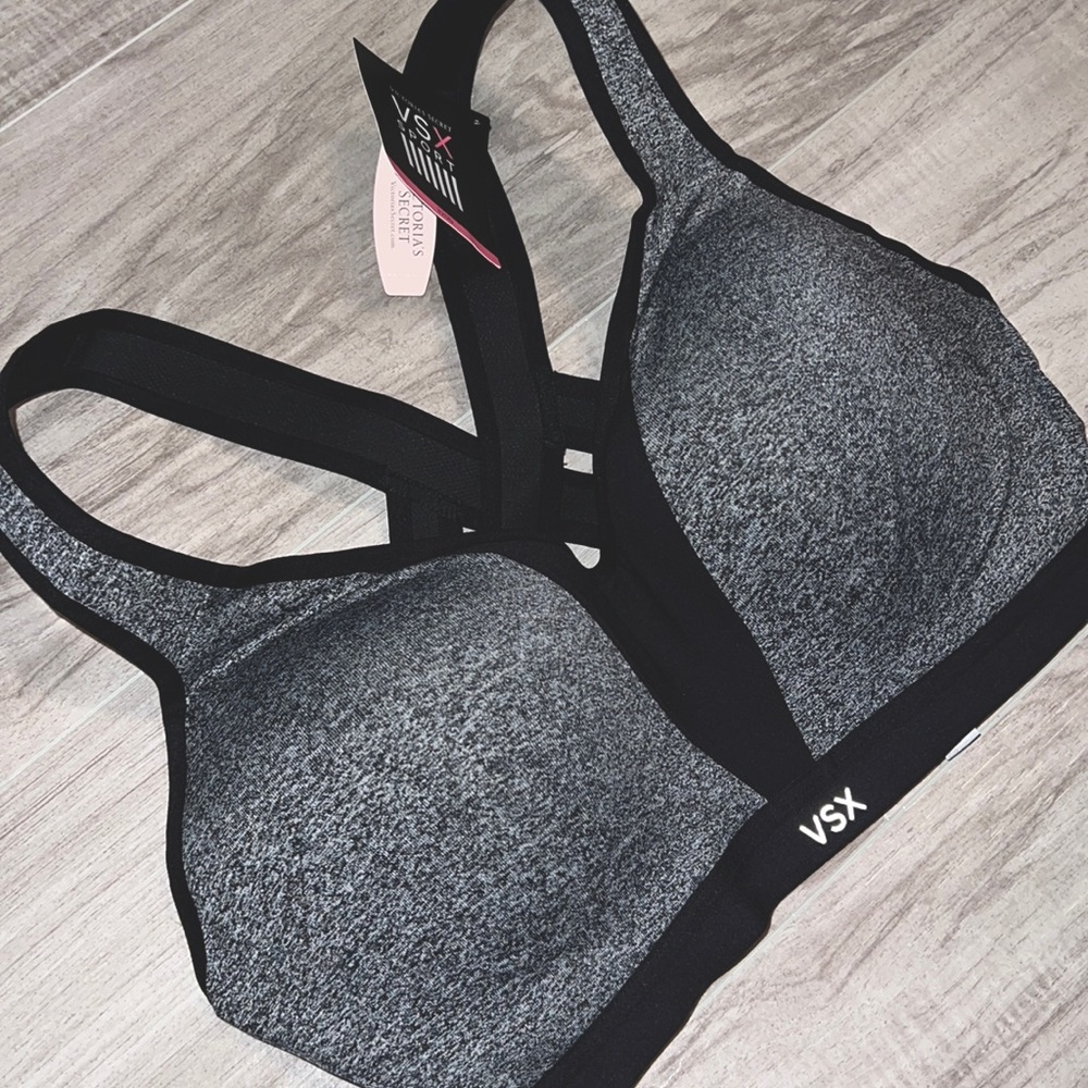 NWT Victoria’s Secret VSX Sports bra Black Grey 32DD